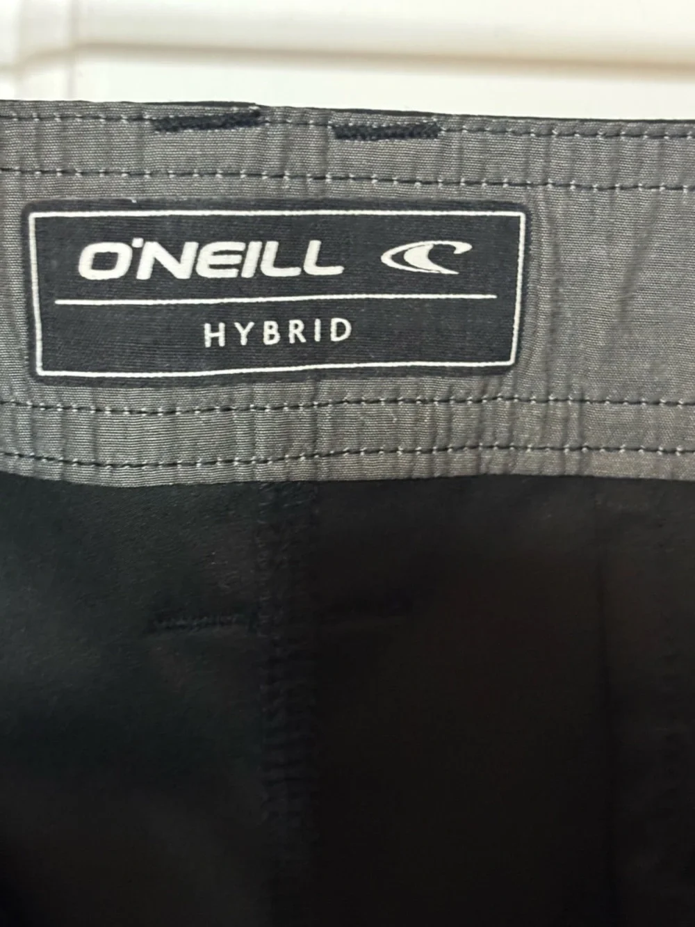 NWOT O'Neill Men's Black Hybrid Board Shorts land or water size 32
